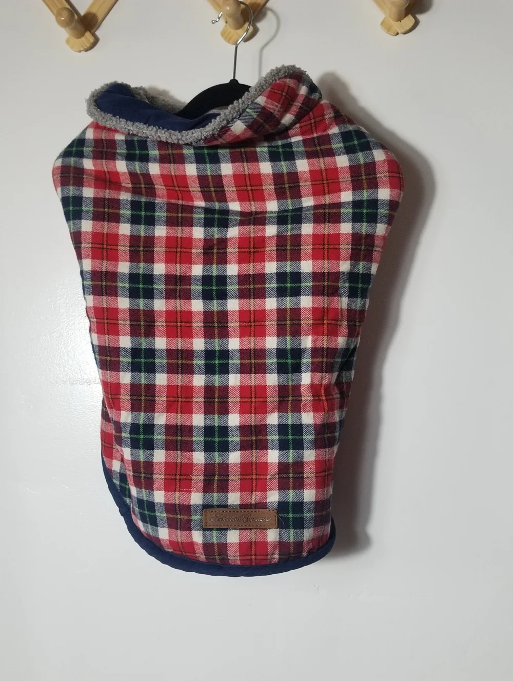 EDDIE BAUER DOG COAT SIZE LARGE